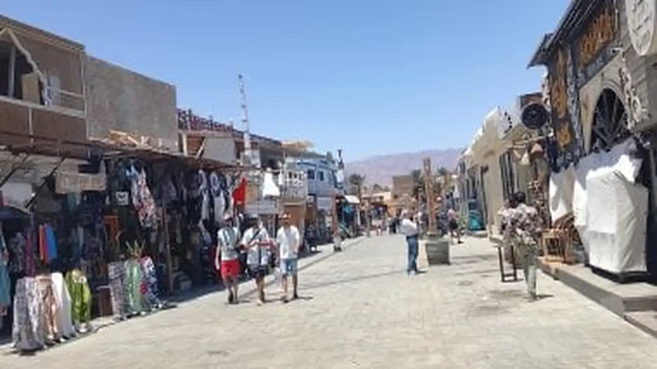 طقس حار مع رياح خفيفة في جنوب سيناء اليوم السبت
